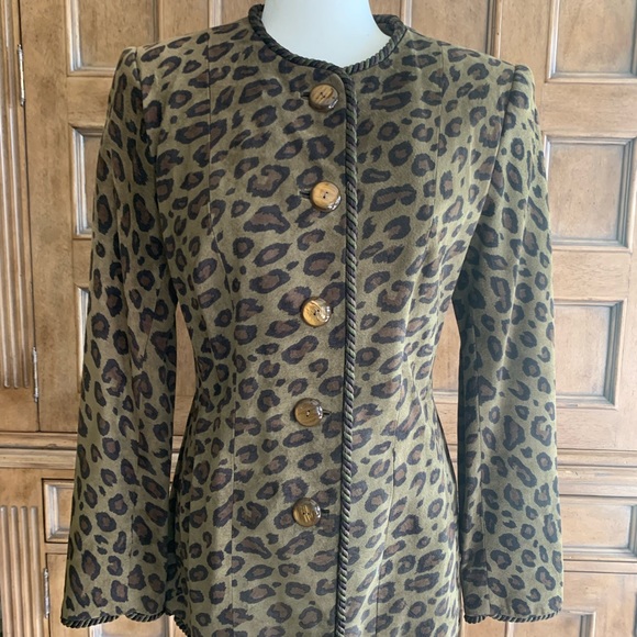 Beautiful suede leather jacket with matching belt - Picture 5 of 6